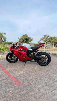 DUCATI STREETFIGHTER V4 S 